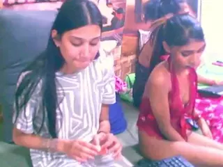 IndianPrettySmile's Live Sex Cam Show