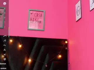 innocenthazel's Live Sex Cam Show