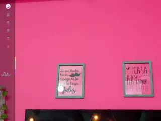 innocenthazel's Live Sex Cam Show