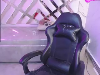 PAULASMALLTITS's Live Sex Cam Show