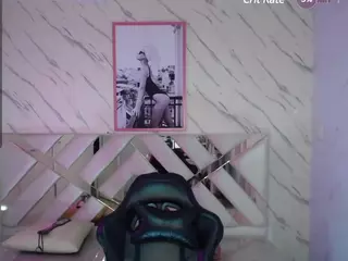 PAULASMALLTITS's Live Sex Cam Show
