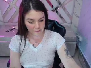 PAULASMALLTITS's Live Sex Cam Show