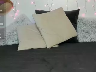 SashaSkyX's Live Sex Cam Show