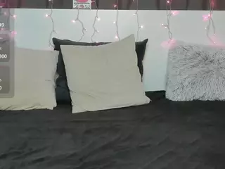 SashaSkyX's Live Sex Cam Show