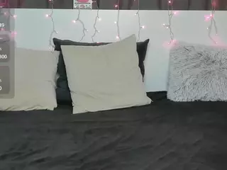 SashaSkyX's Live Sex Cam Show