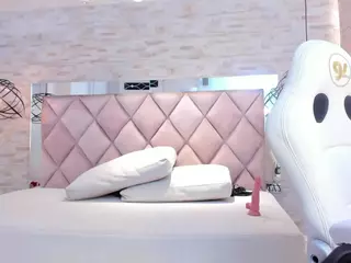 Celene-Midnight's Live Sex Cam Show