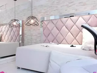 Celene-Midnight's Live Sex Cam Show