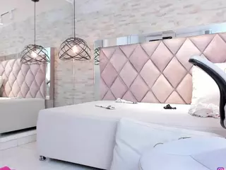 Celene-Midnight's Live Sex Cam Show