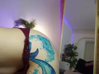 CurlyVixen's Live Sex Cam Show