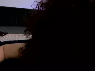 CurlyVixen's Live Sex Cam Show