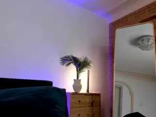 CurlyVixen's Live Sex Cam Show