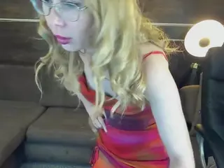 LilyFoxyy's Live Sex Cam Show