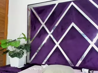 SofiacandyXht's Live Sex Cam Show