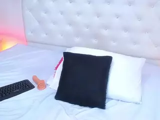 cherryysweet's Live Sex Cam Show