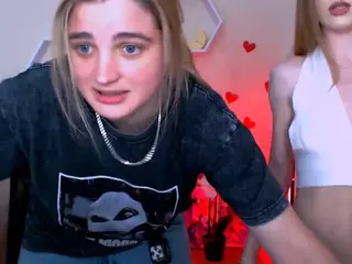 doll-vey's Live Sex Cam Show