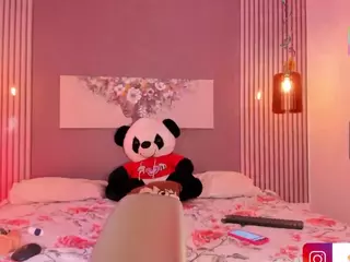 sarascoot's Live Sex Cam Show