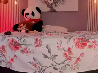 sarascoot's Live Sex Cam Show