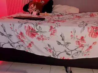 sarascoot's Live Sex Cam Show