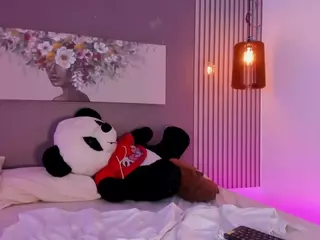 sarascoot's Live Sex Cam Show