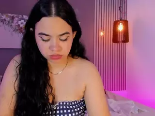 sarascoot's Live Sex Cam Show