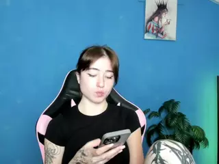 SweetsAlma's Live Sex Cam Show
