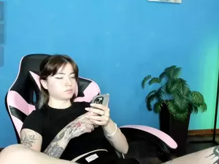 SweetsAlma's Live Sex Cam Show