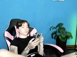 SweetsAlma's Live Sex Cam Show