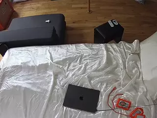 voyeurcam-CelticIRON-01's Live Sex Cam Show