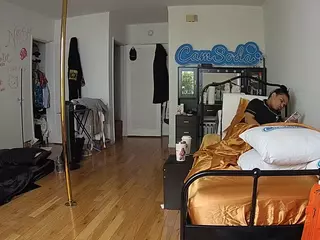 voyeurcam-CelticIRON-01's Live Sex Cam Show