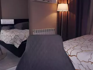 AlthenaHance's Live Sex Cam Show