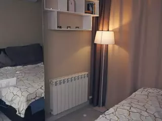 Thea's Live Sex Cam Show