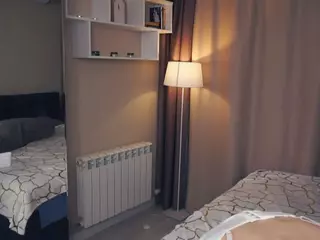 Thea's Live Sex Cam Show