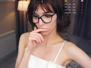 Thea's Live Sex Cam Show