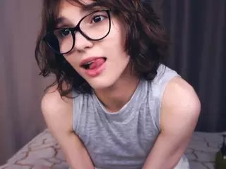 Thea's Live Sex Cam Show