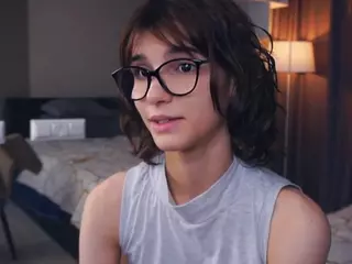 Thea's Live Sex Cam Show