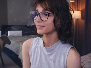 Thea's Live Sex Cam Show