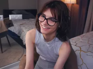 Thea's Live Sex Cam Show