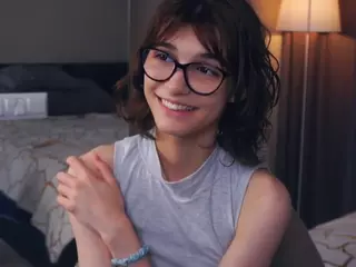 Thea's Live Sex Cam Show