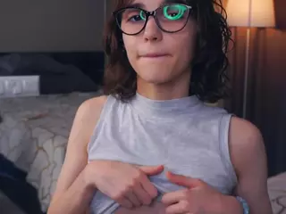 Thea's Live Sex Cam Show