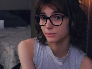 Thea's Live Sex Cam Show