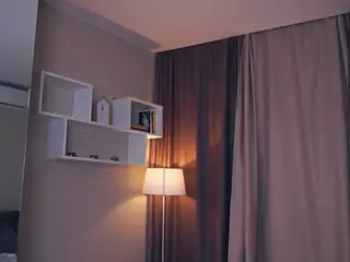 Thea's Live Sex Cam Show