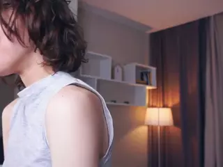 Thea's Live Sex Cam Show