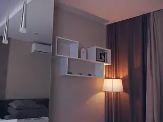 Thea's Live Sex Cam Show