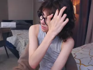 Thea's Live Sex Cam Show