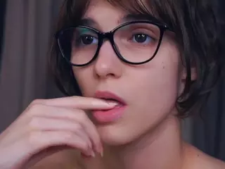 Thea's Live Sex Cam Show