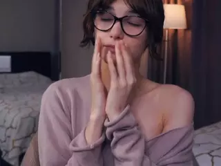 Thea's Live Sex Cam Show