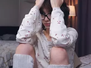 Thea's Live Sex Cam Show