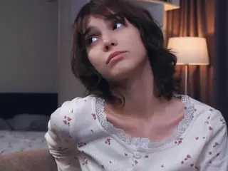Thea's Live Sex Cam Show