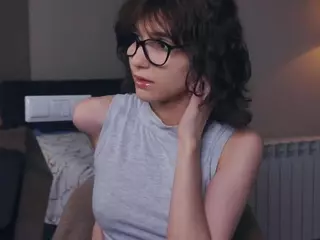 Thea's Live Sex Cam Show