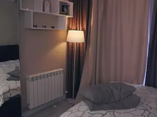 Thea's Live Sex Cam Show